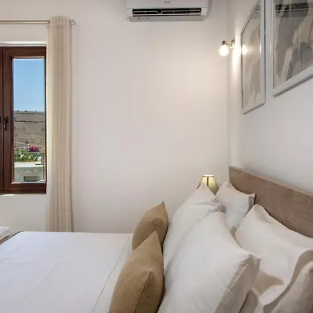 Be Crete - Exopoli * La Canea